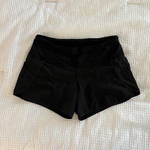 Lululemon Speed Up Mid-Rise Lined Short 4"
